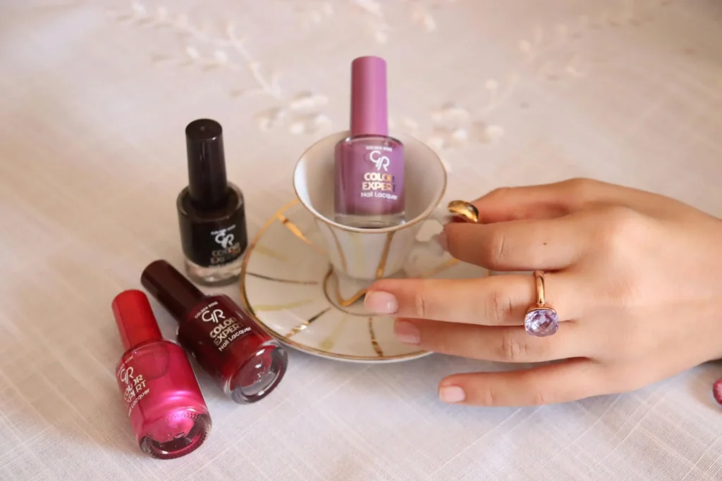 Esmalte Enfraquece a Unha Veja Como Protegê-las!