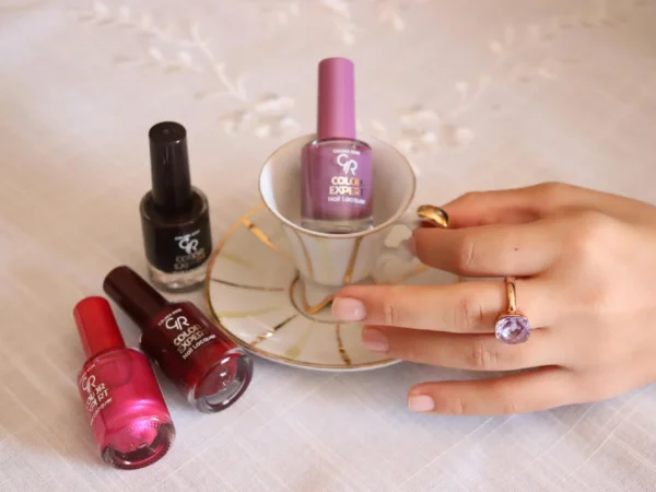 Esmalte Enfraquece a Unha Veja Como Protegê-las!