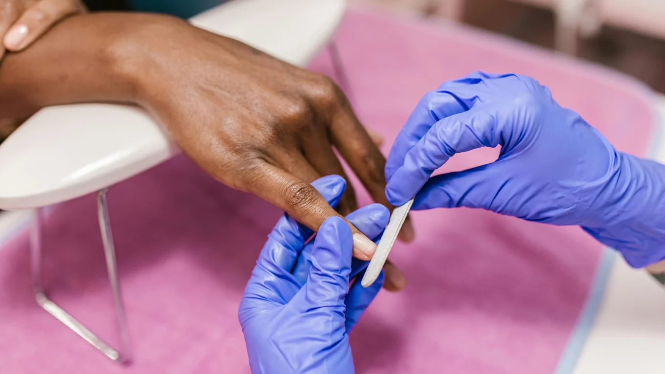 Lixas de Unha Elétrica ou Polidora Manual Qual a Melhor